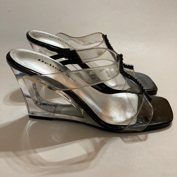 Clear Slip On Size 5.5 - Picture 2 of 6